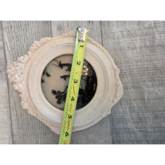 Vintage Oval Convex Reverse Painted Silhouette Wall Art Set Victorian - Picture 7 of 7